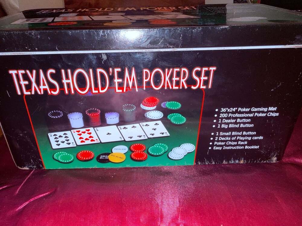 Gamie Texas HoldEm Poker Chip Set, 110 pcs & Cards, Steel Tin